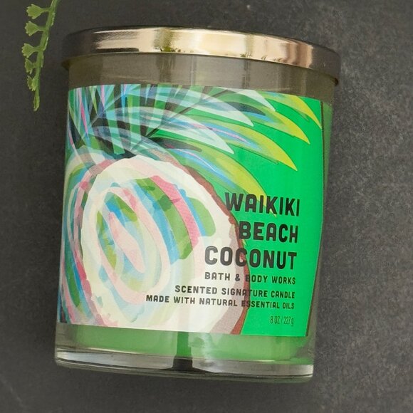 BBW Waikiki Beach Coconut Bath & Body Works Single Wick Candle - Picture 5 of 10